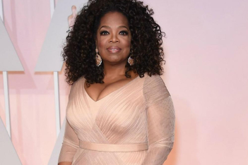 Η συγκλονιστική εξομολόγηση της Oprah Winfrey για την ενδοοικογενειακή βία που είχε ζήσει στα παιδικά της χρόνια