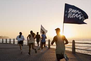 Run For The Oceans: Τρέχουμε «ενωμένοι» ενάντια στην πλαστική ρύπανση έως 8 Ιουνίου
