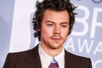  Harry Styles: Ετοιμάζεται να λανσάρει το δικό του beauty brand