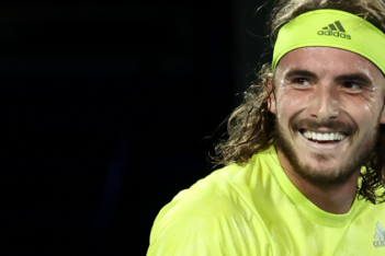 Τσιτσιπάς: Στους «16» του Roland Garros ο Έλληνας τενίστας
