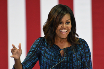 Michelle Obama: H νοσταλγική throwback φωτογραφία από τη χρονιά της αποφοίτησής της