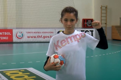 «Είμαι η φωνή όλων των κοριτσιών»: Η 13χρονη Merve από την Τουρκία σπάει τα στερεότυπα στον αθλητισμό