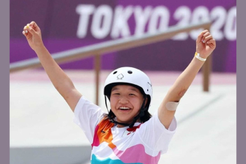 #Tokyo2020: Η Momiji Nishiya στα 13 της έγινε «Χρυσή» Ολυμπιονίκης στο skateboard γυναικών
