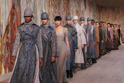 Dior Fall 2021 Haute Couture: Όταν η Υψηλή Ραπτική συνάντησε το κέντημα