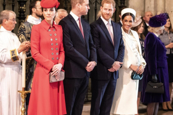 Η Meghan Markle έχει γενέθλια: Οι τρυφερές ευχές του Παλατιού και η φωτογραφία με τη Βασίλισσα Ελισάβετ