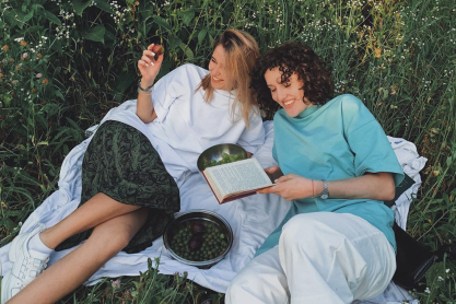 Πώς θα βελτιώσετε την επικοινωνία με την αδελφή σας