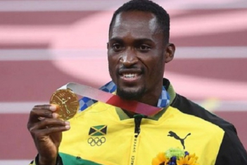 Ολυμπιακοί Αγώνες: Εχασε τον δρόμο για το στάδιο και εθελόντρια του πλήρωσε ταξί για να προλάβει τον αγώνα και να πάρει το χρυσό