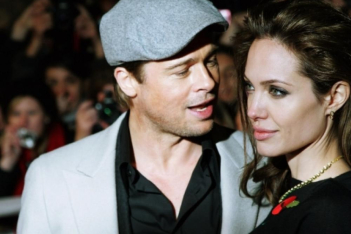 H Angelina Jolie κατηγορεί τον Brad Pitt ότι χρησιμοποιεί την διασημότητά του για να έχει δικαστική εύνοια