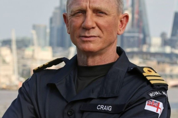 Μετά τον «Αντιπλοίαρχο James Bond», τώρα και ο Daniel Craig αποκτά το τιμητικό αυτό αξίωμα