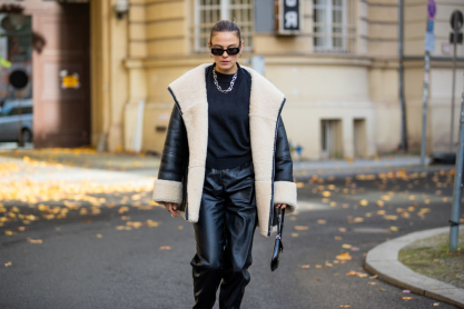 Τα σύνολα που επιλέγουν τώρα οι πιο cool μινιμαλίστριες