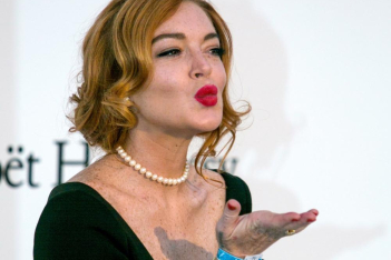 H Lindsay Lohan θα κάνει το πρώτο της podcast, αποκαλύπτοντας μια άγνωστη πλευρά του εαυτού της