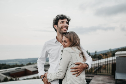 5 σκέψεις που καλό είναι να μην μοιράζεστε με το ταίρι σας