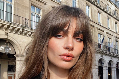 Θα βάζατε το beauty blender σας στην κατάψυξη; To viral tip για να εφαρμόσετε τέλεια το foundation 