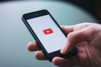YouTube: Τέλος εποχής για τα dislikes, η Google κρύβει τον μετρητή