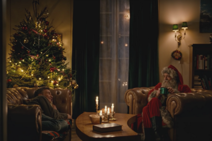 When Harry met Santa: Η Νορβηγία γιορτάζει 50 χρόνια αποποινικοποίησης της ομοφυλοφιλίας με ένα γλυκό χριστουγεννιάτικο σποτ