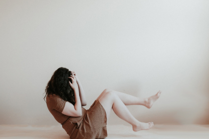 Αγχώνεστε κάθε μέρα την ίδια ώρα; Υπάρχει εξήγηση (και τρόποι να απαλλαχθείτε)