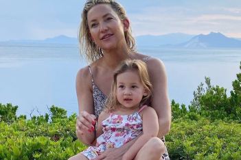 Αυτό το workout θα το κάναμε κάθε μέρα: Η Kate Hudson γυμνάζεται με την 3χρονη κόρη της