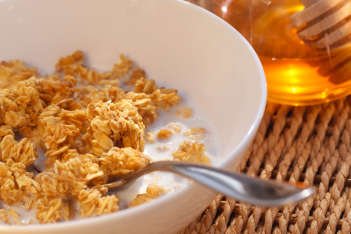 Δώσε μια διαφορετική νότα στο πρωινό σου με τα FITNESS® Granola!