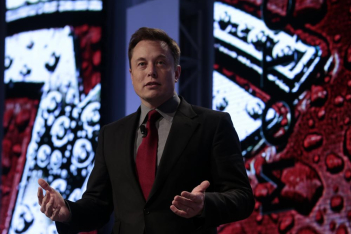 Ο Elon Musk ανέβασε αγγελία για δουλειά στην Tesla και οι υποψήφιοι πρέπει να απαντήσουν σε μία μόνο ερώτηση