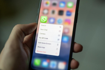 Τώρα το WhatsApp αφήνει τους χρήστες να εξαφανίζουν αυτόματα τα μηνύματά τους