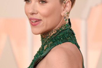 Scarlett-Johansson1.jpg