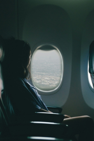 Αεροπλάνο και αναταράξεις: Πώς να διαχειριστείς το άγχος σου, σύμφωνα με αεροσυνοδούς