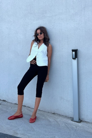 Κάπρι & μπαλαρίνες: 5 + 1 looks για να φορέσεις τον πιο chic συνδυασμό στα πρωινά στο γραφείο 