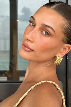 Slick-Back Bun