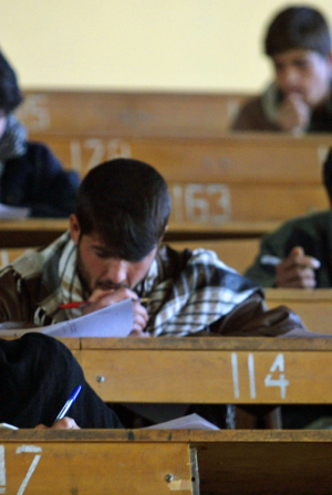 Οι Ταλιμπάν αφαίρεσαν βιβλία γυναικών στα Πανεπιστήμια, καθώς και τη διδασκαλία των ανθρωπίνων δικαιωμάτων και της σεξουαλικής παρενόχλησης