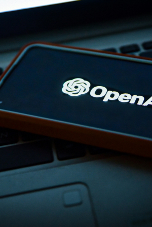OpenAI: Έλυσε σε 88 ώρες μαθηματικό πρόβλημα 90 ετών