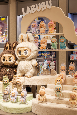 Τα κουκλάκια Labubu έρχονται στη μεγάλη οθόνη - Η Sony Pictures απέκτησε τα δικαιώματα 