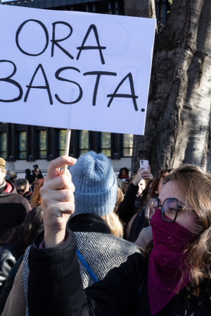Ιταλία: Έντονες αντιδράσεις για νομοσχέδιο σεξουαλικής εκπαίδευσης που στοχεύει στην καταπολέμηση της “ιδεολογίας του φύλου”