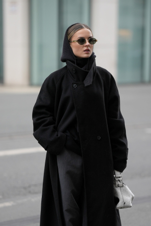 Τόσα χρόνια φοράς την κουκούλα του μπουφάν σου λάθος – Το viral video που θα σου αλλάξει τη ζωή