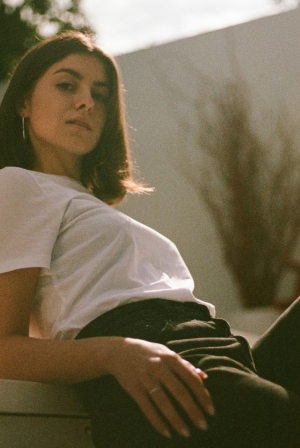 5 καθημερινές συμπεριφορές που επιβεβαιώνουν πως έχεις χαμηλή αυτοεκτίμηση