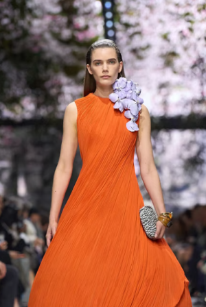 Paris Fashion Week SS27: Οι μεγάλες επιστροφές, οι απουσίες και όλα όσα θα δούμε στο Παρίσι