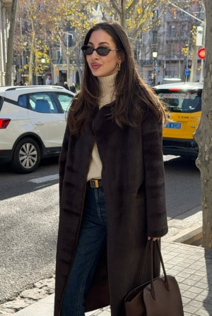 Loafers τον χειμώνα: Τα σχέδια που ταιριάζουν με τα πάντα και πώς να τα φορέσεις