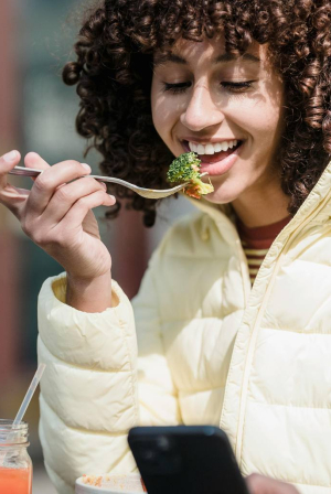 Να γιατί δεν πρέπει να πετάς τα κοτσάνια από το μπρόκολο