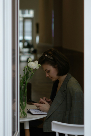 Ξεφορτώσου αυτές τις 6 συνήθειες, αν θέλεις το 2026 να είναι καλύτερο από το 2025