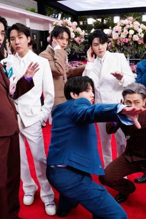 Εξαντλήθηκαν σε χρόνο-ρεκόρ τα εισιτήρια για τη συναυλία επιστροφής των BTS - 260.000 θαυμαστές αναμένονται στη Σεούλ