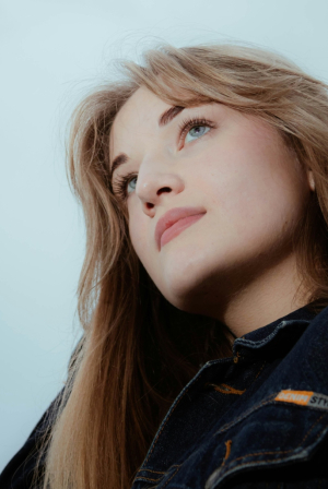 Οι άνθρωποι που προτιμούν να μένουν μόνοι τα βράδια, έχουν 7 περίεργα κοινά χαρακτηριστικά