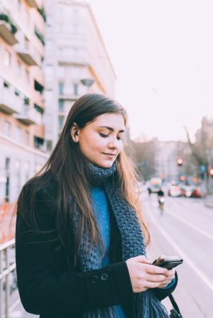 Οι άνθρωποι που ελέγχουν συχνά τα social media αλλά δεν αλληλεπιδρούν ποτέ, έχουν λόγο που το κάνουν