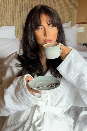 μασάζ προσώπου με gua sha