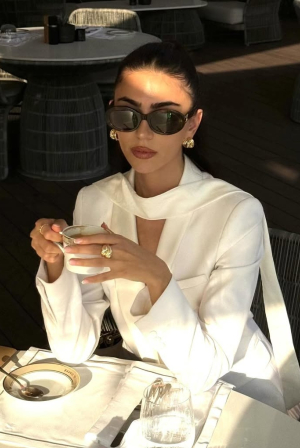 απαλό ροζ νύχια