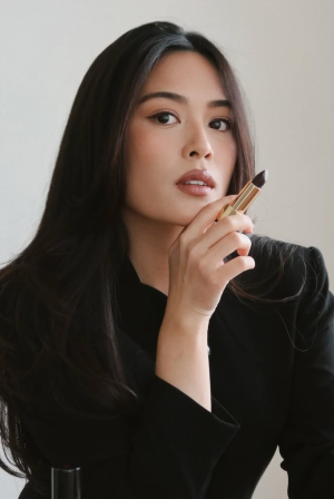 κορεάτικα αντηλιακά με χρώμα