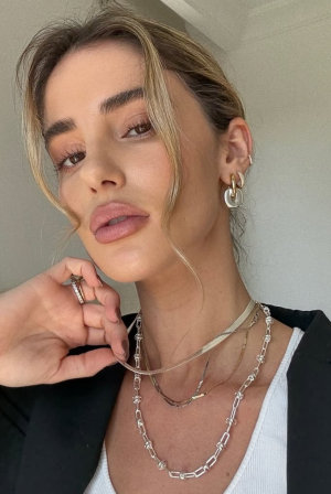 συσφικτική κρέμα ματιών