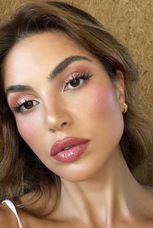 η καλύτερη μάσκαρα για όγκο και μήκος