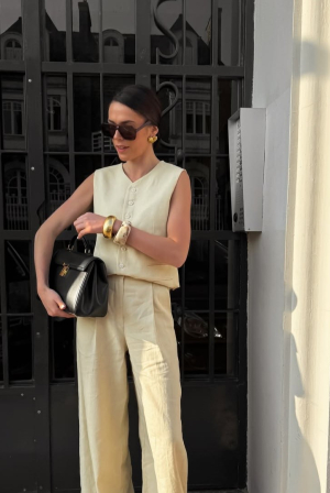 Το λινό σετ από Massimo Dutti που θα φορέσεις και στο γραφείο και στις διακοπές