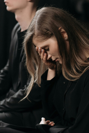 Μήπως το “σύνδρομο παράλληλης ζωής” καταστρέφει τη σχέση σου;