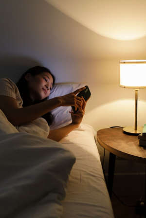 Από το nightlife στο bedtime: Η μεγάλη αλλαγή της Gen Z