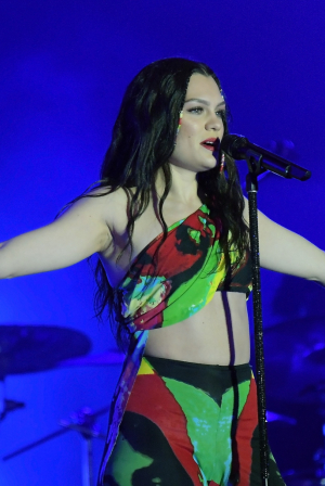Η Jessie J κάνει ένα βήμα πίσω μετά τον καρκίνο – "Θέλω να θεραπευτώ και να επεξεργαστώ όσα έχω περάσει"